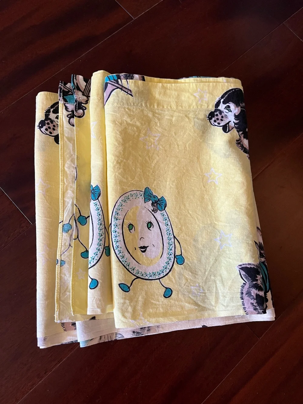 Nursery Rhyme cat Fiddle Hey Diddle Dish Spoon Little Dog MCM classic curtains